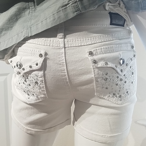 Earl Jeans Pants - 💖🌼Earl Denim Cuff Embellished Jean Shorts